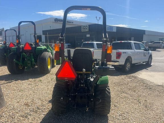 Image of John Deere 1025R equipment image 3