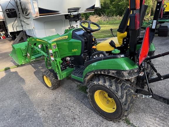 Image of John Deere 1025R equipment image 1