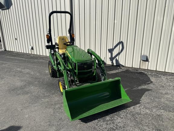 Image of John Deere 1025R equipment image 3