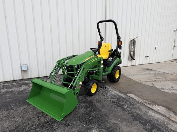 Image of John Deere 1025R equipment image 3