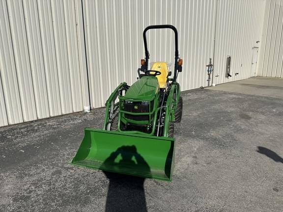 Image of John Deere 1025R equipment image 2