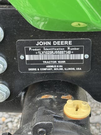 2025 John Deere 1025R Equipment Image0