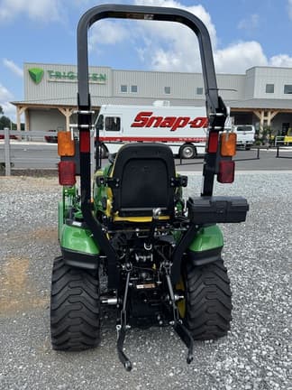 Image of John Deere 1025R equipment image 4