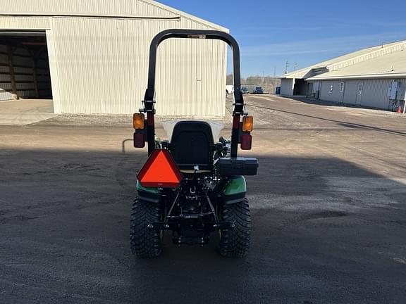 Image of John Deere 1025R equipment image 4