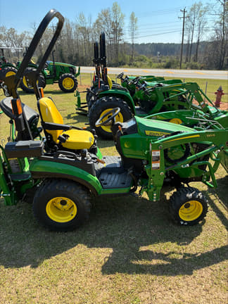 Image of John Deere 1025R equipment image 1