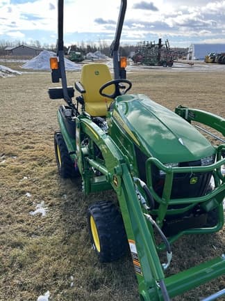 Image of John Deere 1025R equipment image 1
