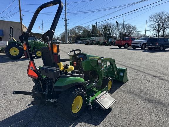 Image of John Deere 1025R equipment image 2