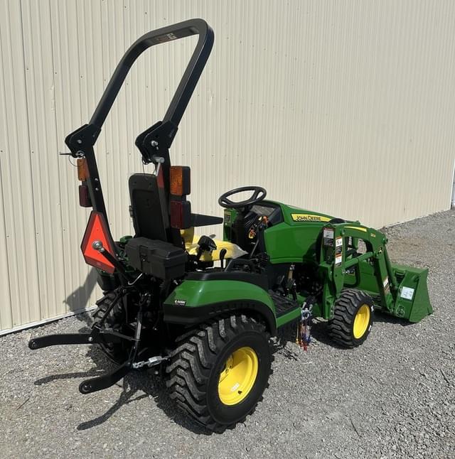 Image of John Deere 1025R equipment image 3