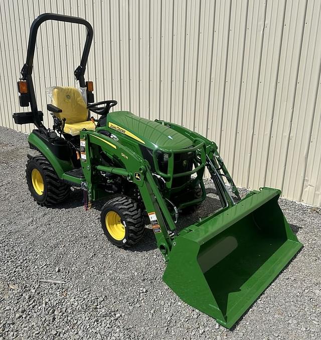 Image of John Deere 1025R equipment image 4