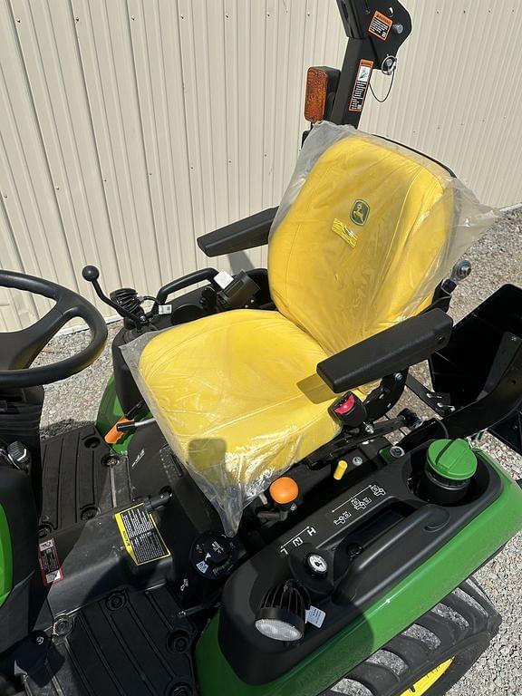 Image of John Deere 1025R equipment image 2