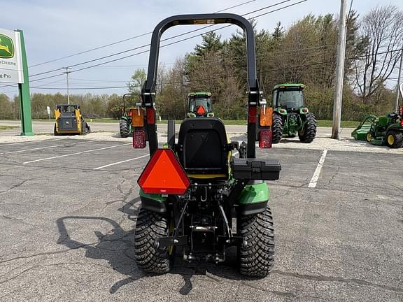 Image of John Deere 1025R equipment image 3