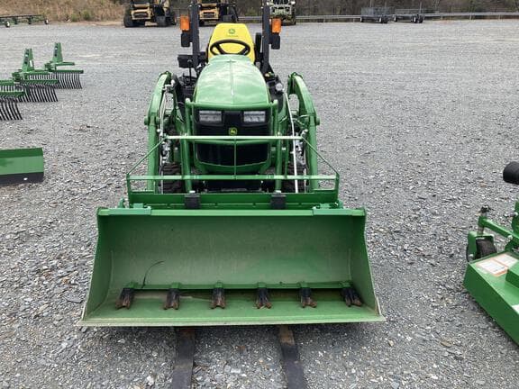 Image of John Deere 1025R equipment image 1