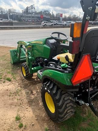 Image of John Deere 1025R equipment image 3