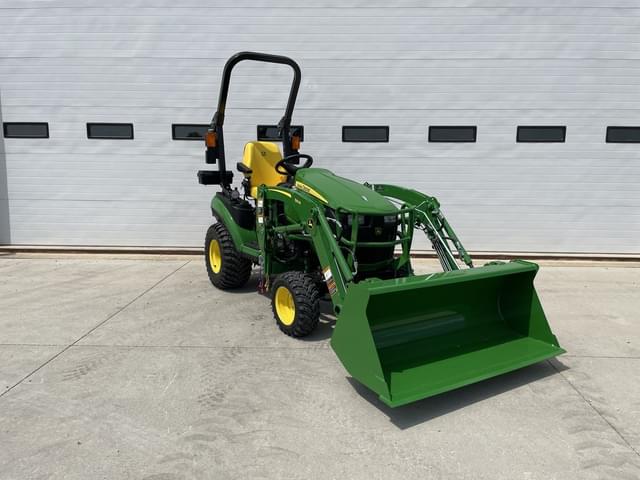 Image of John Deere 1025R equipment image 2