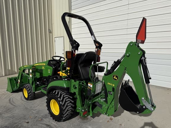 Image of John Deere 1025R equipment image 2