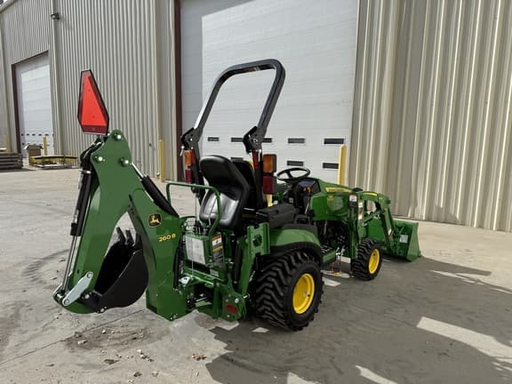 Image of John Deere 1025R equipment image 4