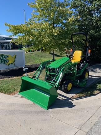 Image of John Deere 1025R equipment image 3