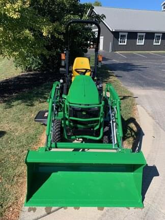 Image of John Deere 1025R equipment image 4
