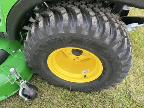 Image of John Deere 1025R equipment image 3