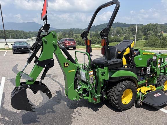 Image of John Deere 1025R equipment image 4
