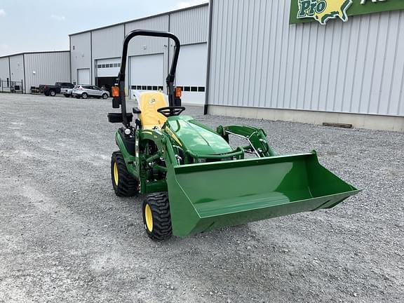 Image of John Deere 1025R equipment image 2