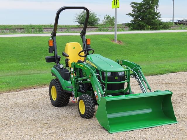 Image of John Deere 1025R equipment image 1