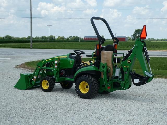 Image of John Deere 1025R equipment image 2