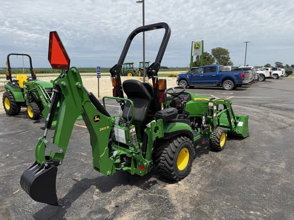 Image of John Deere 1025R equipment image 4