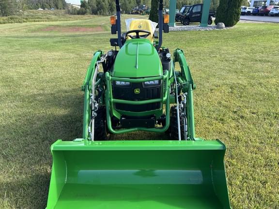Image of John Deere 1025R equipment image 4