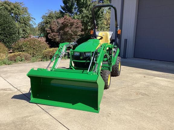 Image of John Deere 1025R equipment image 1