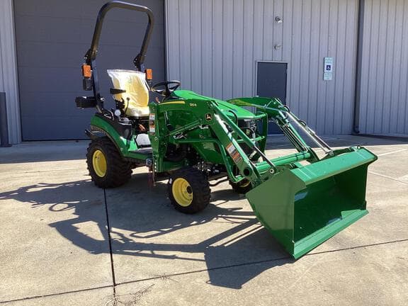 Image of John Deere 1025R equipment image 2