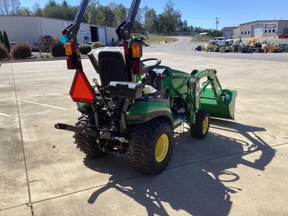 Image of John Deere 1025R equipment image 4