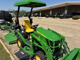 Image of John Deere 1025R equipment image 3