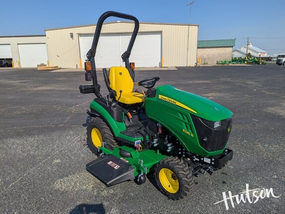2025 John Deere 1025R Equipment Image0