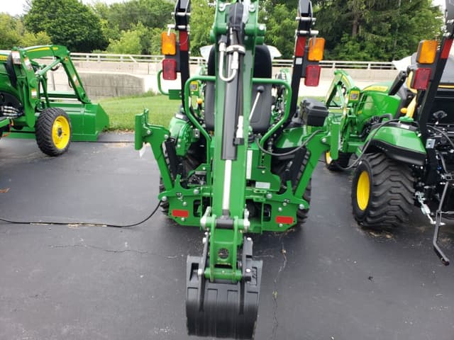 Image of John Deere 1025R equipment image 3