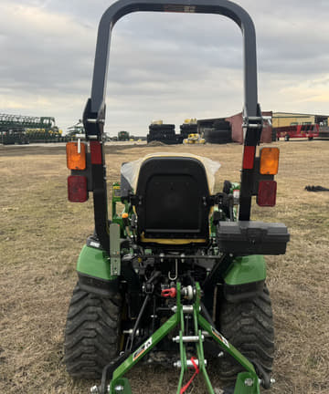 Image of John Deere 1025R equipment image 4