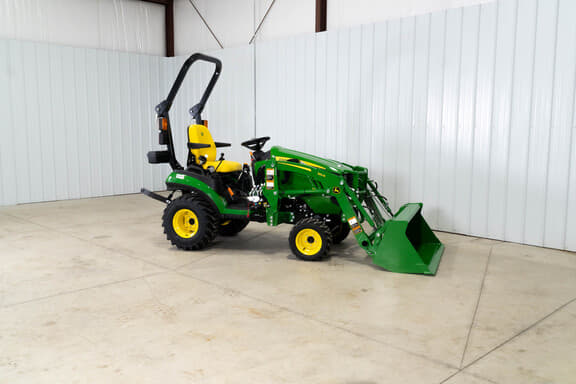 Image of John Deere 1025R equipment image 2
