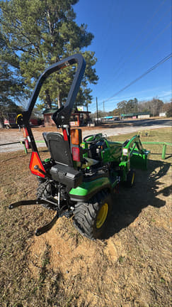 Image of John Deere 1025R equipment image 3