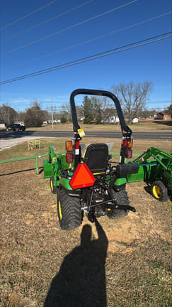 Image of John Deere 1025R equipment image 2