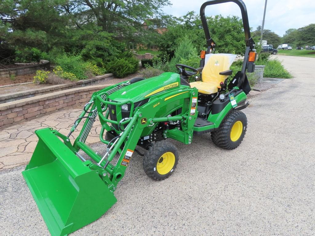 Image of John Deere 1025R Primary image