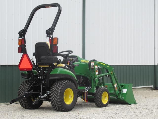 Image of John Deere 1025R equipment image 3