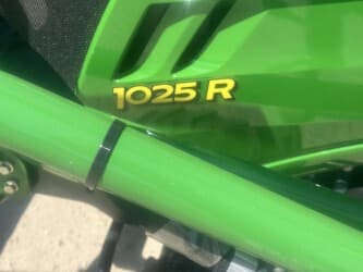 Image of John Deere 1025R equipment image 3