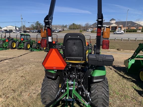 Image of John Deere 1025R equipment image 2