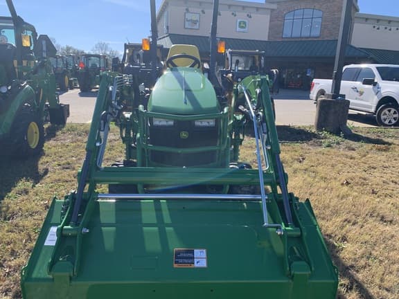 Image of John Deere 1025R equipment image 3