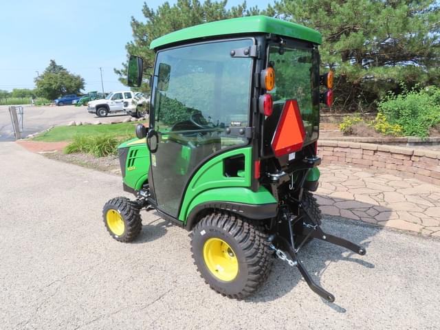 Image of John Deere 1025R equipment image 2
