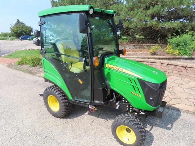 Image of John Deere 1025R equipment image 1
