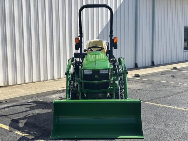 Image of John Deere 1025R equipment image 2