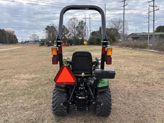 Image of John Deere 1025R equipment image 3
