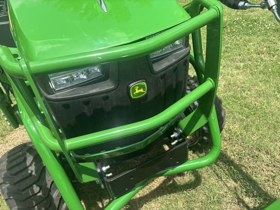 Image of John Deere 1025R equipment image 4