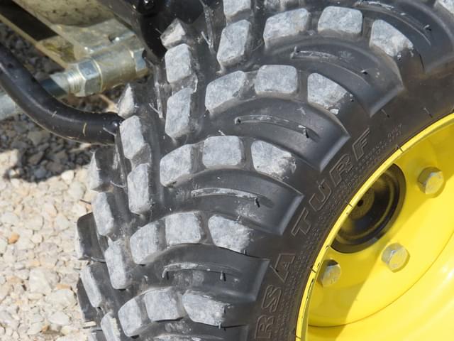 Image of John Deere 1025R equipment image 4
